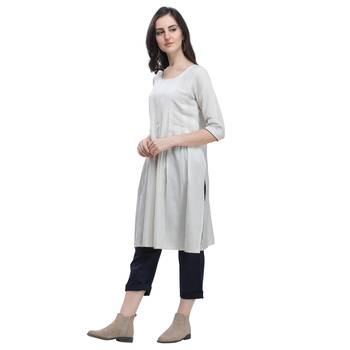 Off-white plain blended cotton party-tops 4