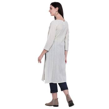 Off-white plain cotton party-tops 4