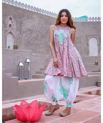 Pink & Green Mughal Butta Patch Kurta With Salwar (Set of 2) 2