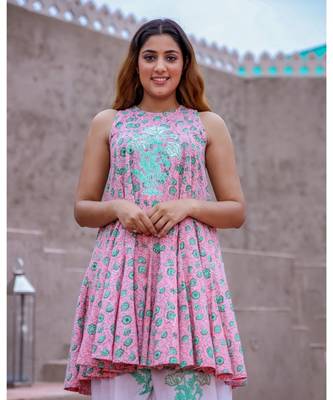 Pink & Green Mughal Butta Patch Kurta With Salwar (Set of 2) 4