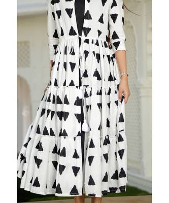 Black And White World Kurta-Jacket And Pant Set (Set of 3) 4