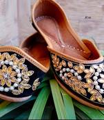 Designer Handwork Beautiful Jutti