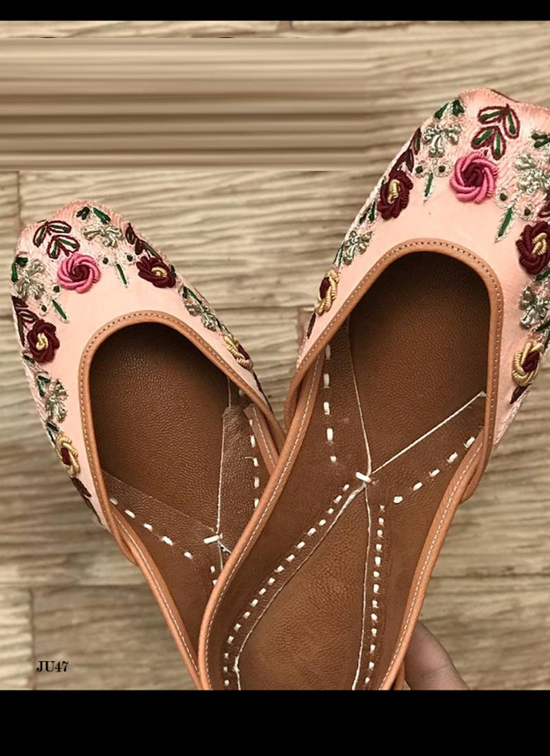 Light Peach Color Handcrafted Jutti