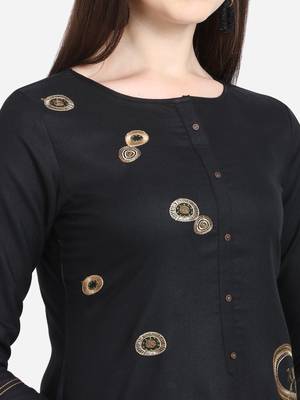 Black embroidered viscose short-kurtis 5