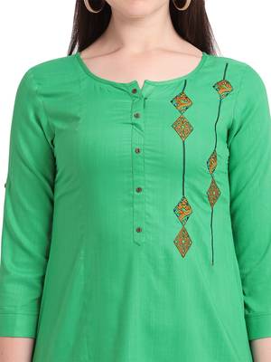 Green embroidered viscose short-kurtis 5