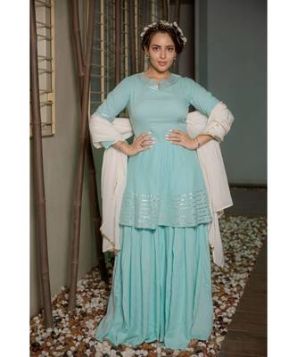 Exclusive turquoise suit set 3