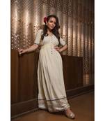 White daisy silver dress