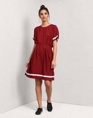 Maroon plain crepe maxi-dresses 1