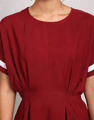 Maroon plain crepe maxi-dresses 3