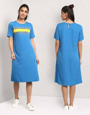 Turquoise plain crepe maxi-dresses 2
