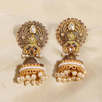 Green jhumkas 1