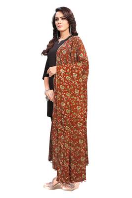 Rust-Coloured Jaipuri Print Dupatta and has a tasselled border 3