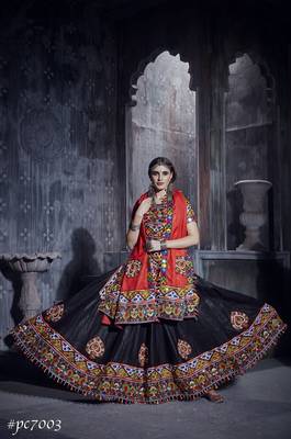 Black Chaniya Choli for Garba     Red Dupatta & Mirror Embroidery | Navratri Dress 1