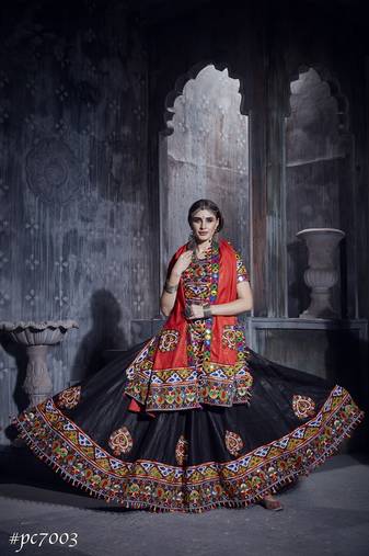 Black Chaniya Choli for Garba     Red Dupatta & Mirror Embroidery | Navratri Dress