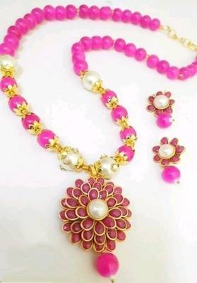 Pink pearl necklace-sets 1
