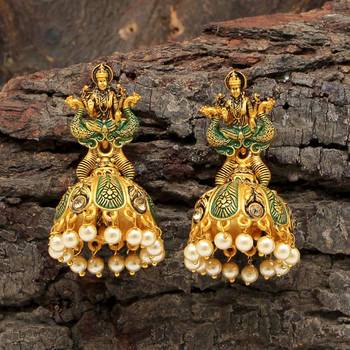 Green jhumkas 1