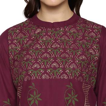  Maroon printed cotton cotton-kurtis 5