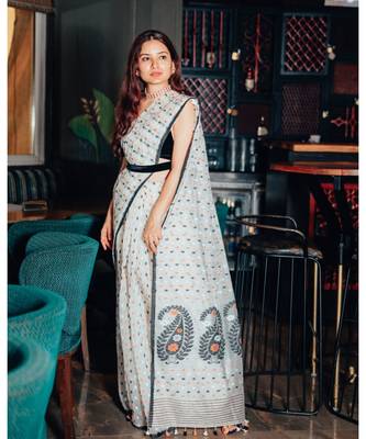 Elegance with comfort in this khadi silk jamdani saree 1