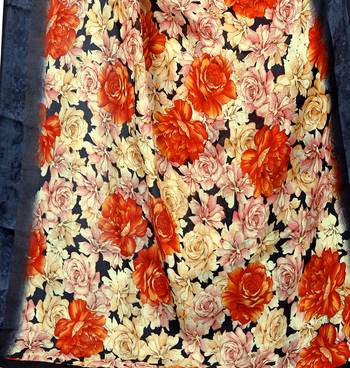 Grey printed silk blend saree with blouse 3