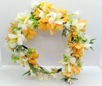 Gold hair-accessories 1