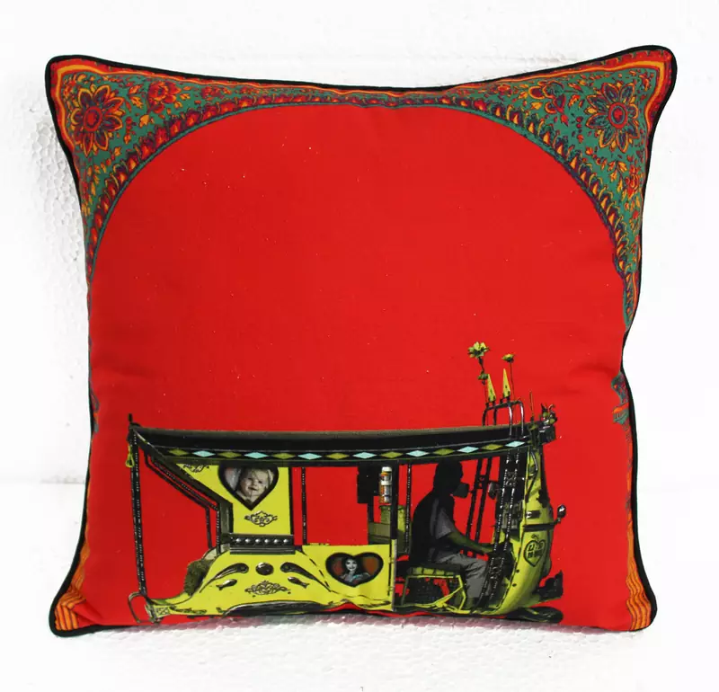 Floral Gateway Cushion Cover