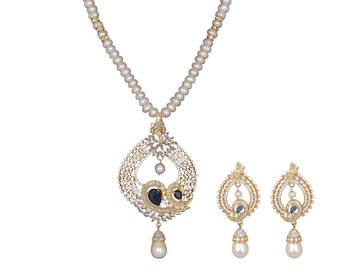 White pearl necklace-sets 1