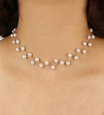 New Elegant Jewelry Simulated Pearl Clavicle Chain Necklace For Woman Simple Chokers Necklaces 2
