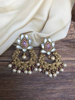 Gold earrings 2