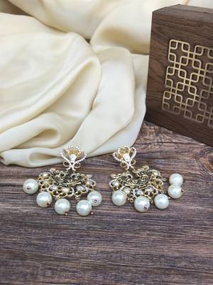 Gold earrings 2
