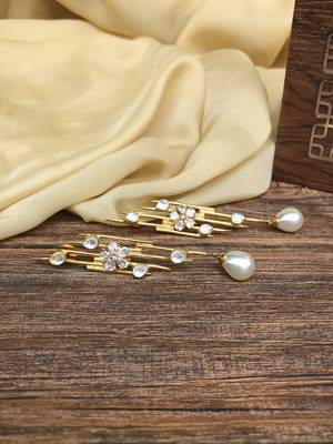 Gold earrings 1