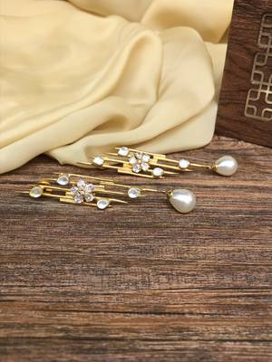 Gold earrings 2