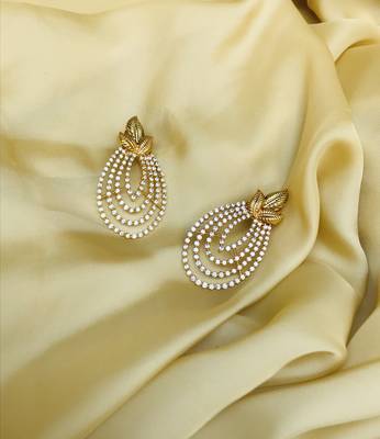 Gold earrings 1