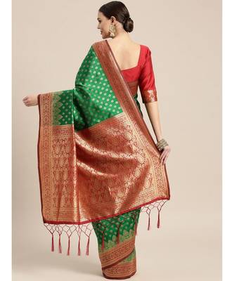 Green Woven Silk Blend saree with blouse 2