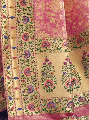Pink woven silk saree with blouse 4