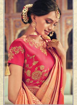 Peach woven silk saree with blouse 3