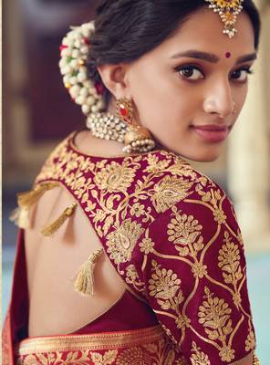 Red Woven Silk Blend Saree With Blouse 3