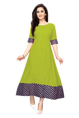 Women'd Festive Wear Heavy Rayon Gown 1