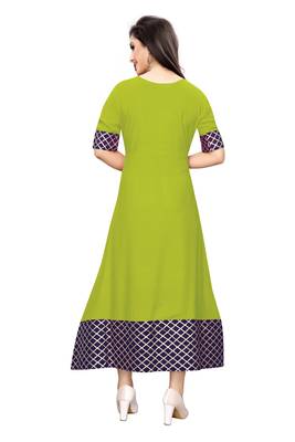 Women'd Festive Wear Heavy Rayon Gown 2