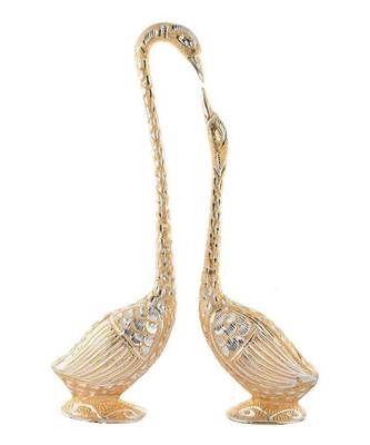 Pair Of Kissing Duck Showpiece 1