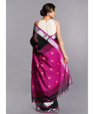 black linen saree with polka dots and pink pallu 3