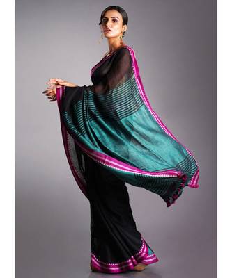 black linen saree with pink border and green pallu 2