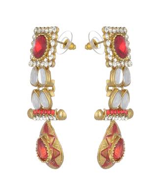 Gold toned Kundan studded Dangle Earrings 2