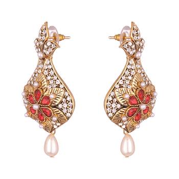 Traditional Kundan studded Gold toned Dangle Earrings 2