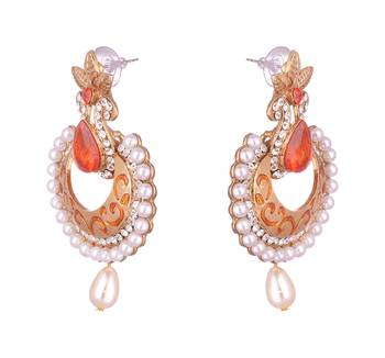Chandbali Kundan studded Gold toned Pearl Drop Dangle Earrings 1