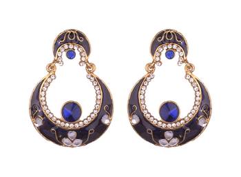 Chandbali Kundan studded Gold toned Dangle Earrings 1