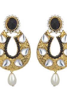Kundan studded Gold toned Dangle Earrings with Pearl Drop