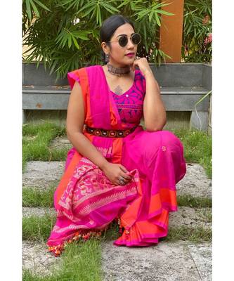 Stunning Rani Pink khadi cotton saree with baluchari motifs 2