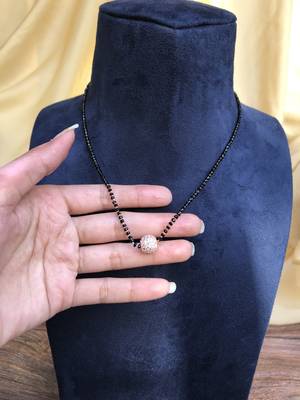 Gold mangalsutra 2