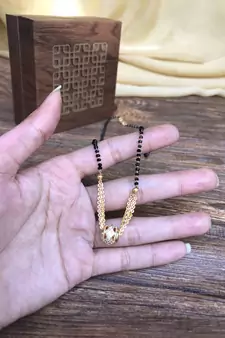 Gold mangalsutra
