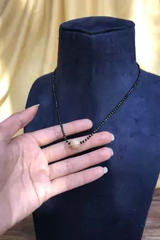 Gold mangalsutra